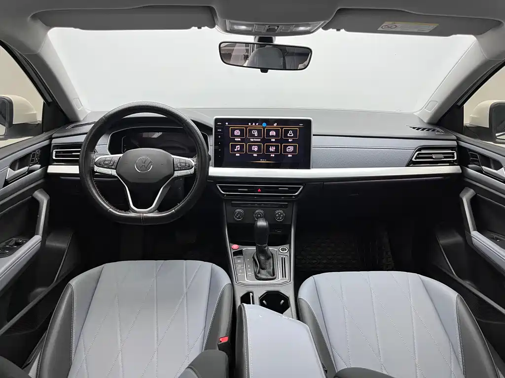 Volkswagen Lavida 2023 1.5L Automatic Five Million Edition 2023 - thumbnail 20