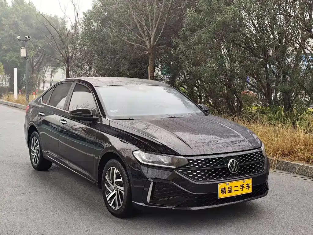 Volkswagen Lavida 2026 1.5L Automatic Starry Sky Five Million Edition 2025 - thumbnail 3