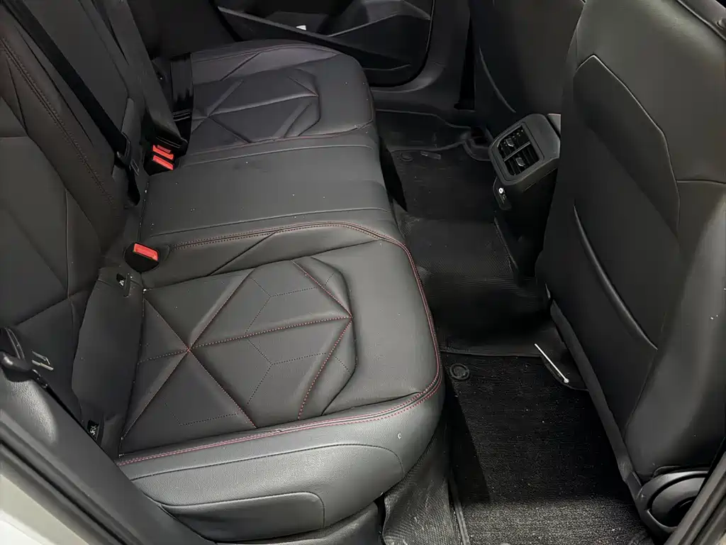 Volkswagen Lavida 2026 300TSI DSG Starry Sky Full Edition 2026 - thumbnail 5