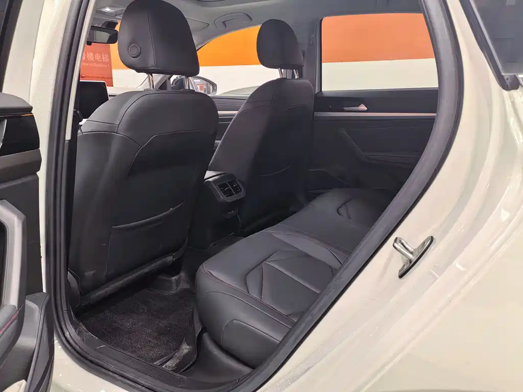 Volkswagen Lavida 2026 300TSI DSG Starry Sky Full Edition 2025 - thumbnail 5