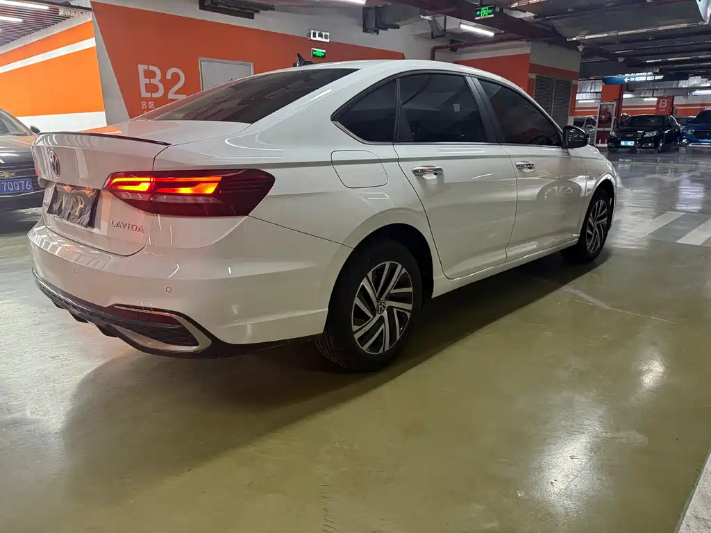 Volkswagen Lavida 2026 300TSI DSG Starry Sky Full Edition 2026 - thumbnail 9