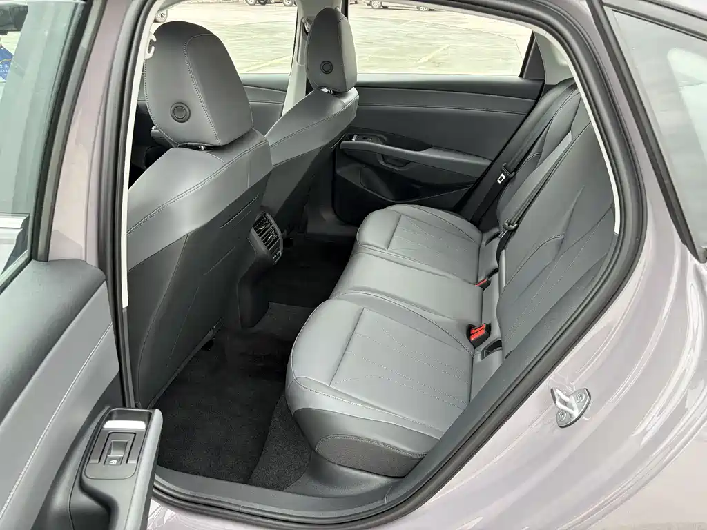 Volkswagen Lavida 2026 Pro 300TSI Smart Edition 2026 - thumbnail 8