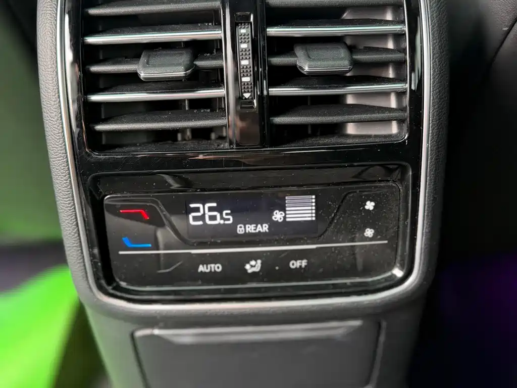 Volkswagen Faw-Volkswagen CC 2023 380TSI Dazzling Edition 2022 - thumbnail 15