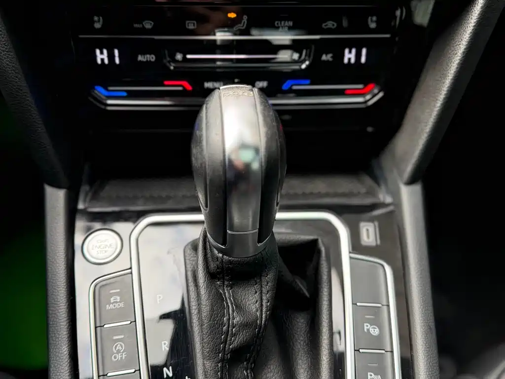 Volkswagen Faw-Volkswagen CC 2023 380TSI Dazzling Edition 2022 - thumbnail 20