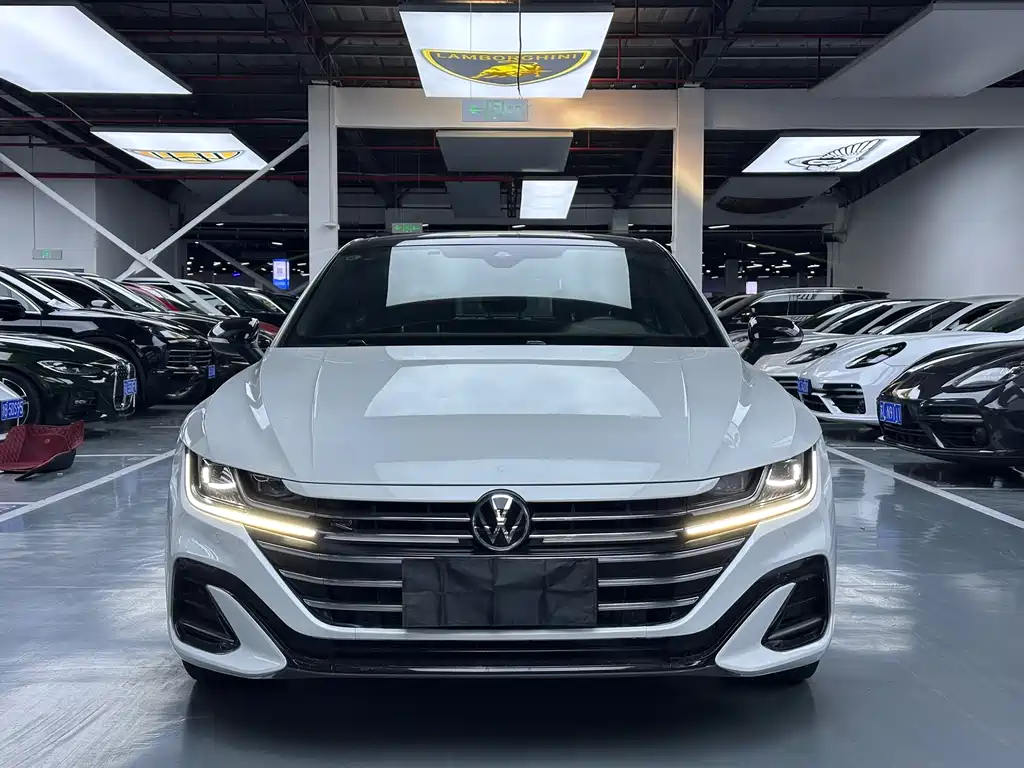 Volkswagen Faw-Volkswagen CC 2023 380TSI Dazzling Edition 2023 - thumbnail 2