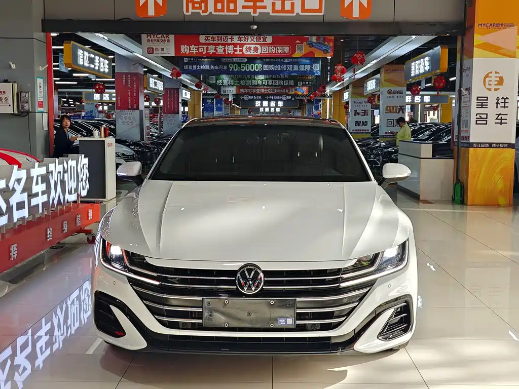 Volkswagen Faw-Volkswagen CC 2023 330TSI Dazzling Edition 2023 - thumbnail 2