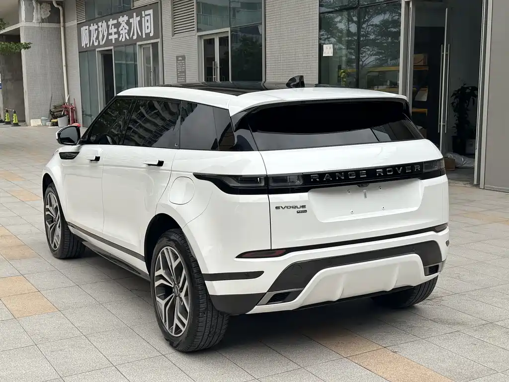 Land Rover Range Rover Evoque L P300e PHEV 2022 - thumbnail 7