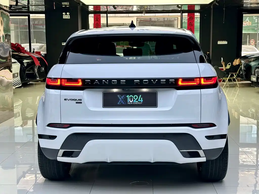Land Rover Range Rover Evoque L P300e PHEV 2023 - thumbnail 5