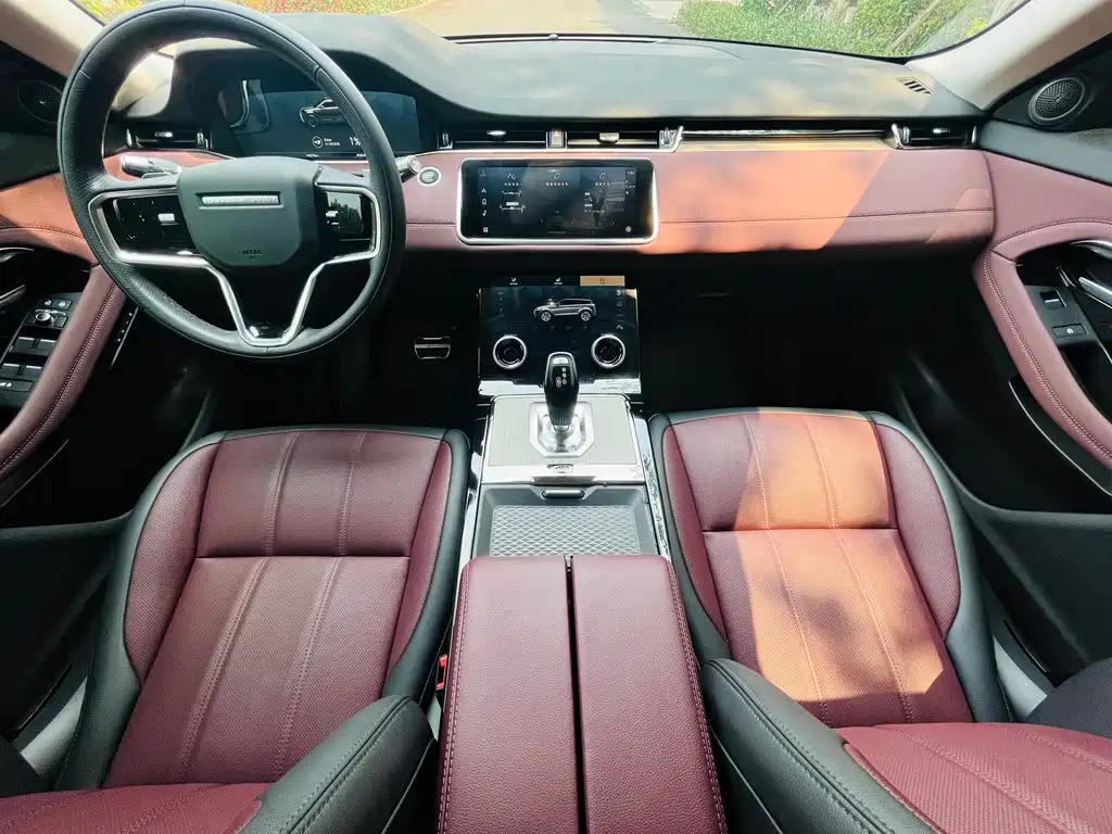 Land Rover Range Rover Evoque L P300e PHEV 2023 - thumbnail 7