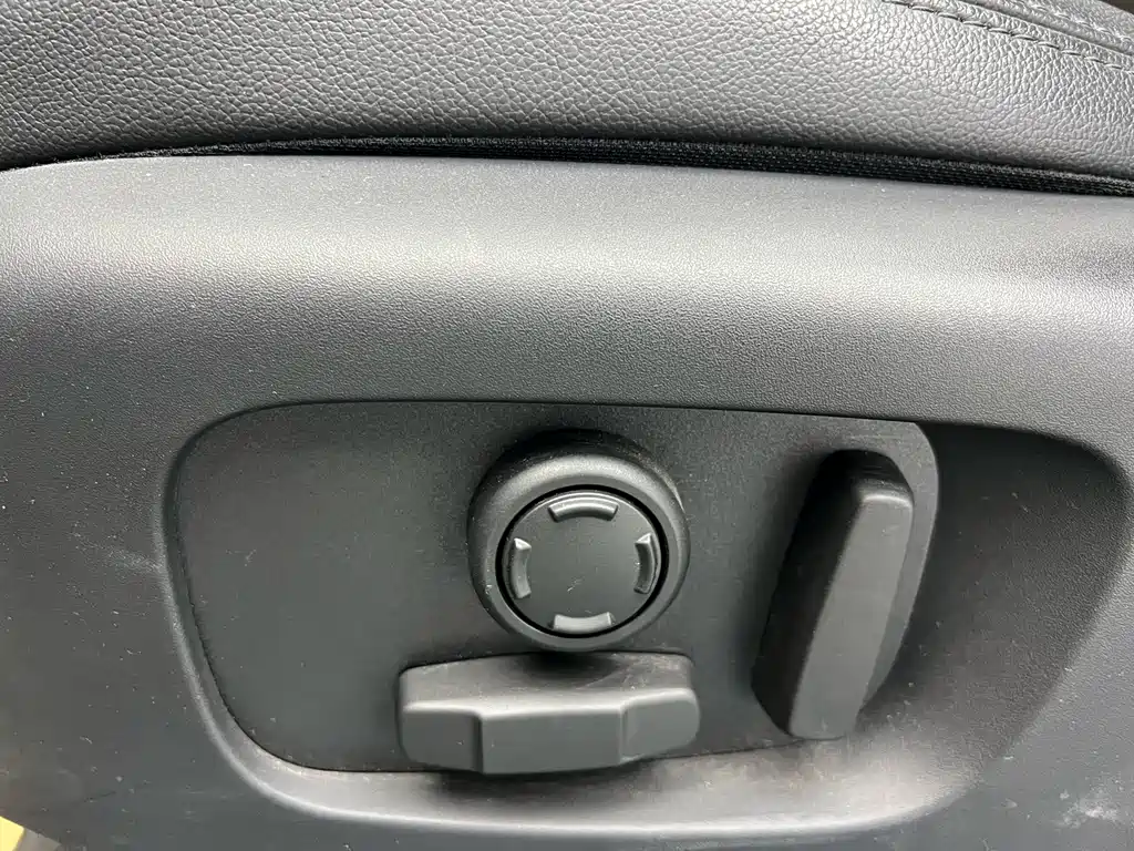 Land Rover Range Rover Evoque L P300e PHEV 2024 - thumbnail 6