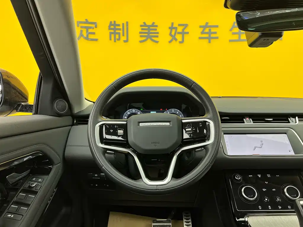 Land Rover Range Rover Evoque L P300e PHEV 2024 - thumbnail 10