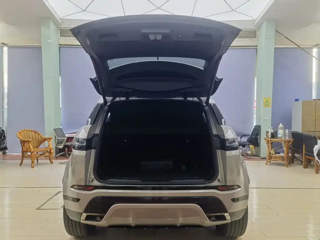Land Rover Range Rover Evoque L P300e PHEV 2024 - thumbnail 14