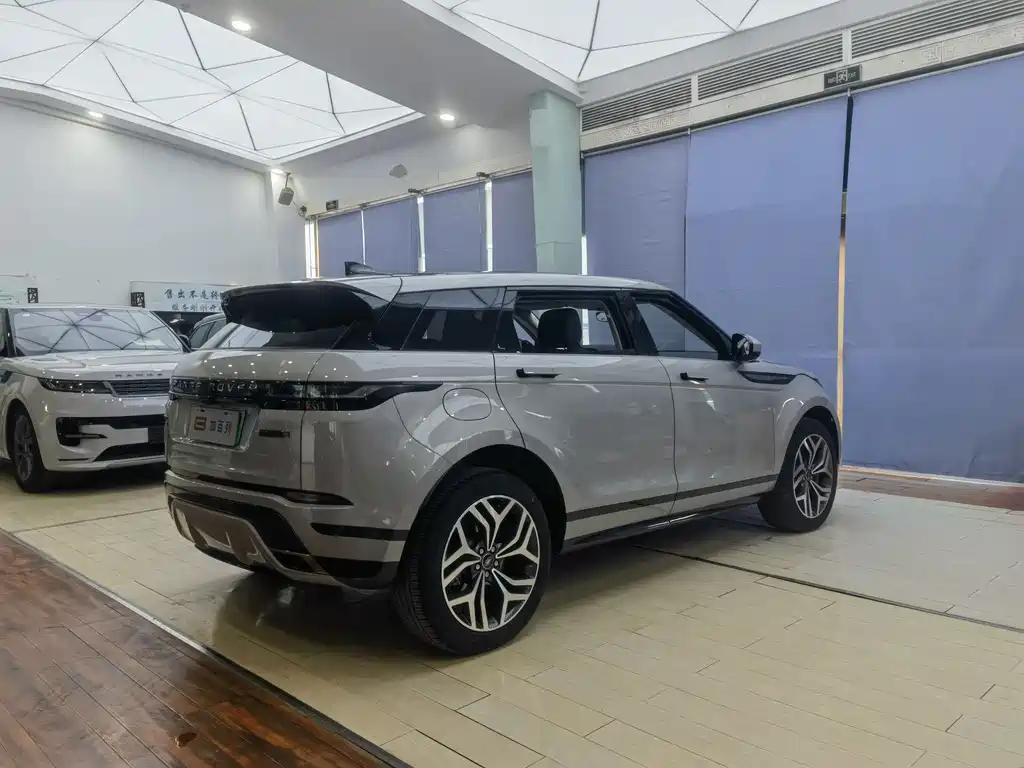 Land Rover Range Rover Evoque L P300e PHEV 2024 - thumbnail 16