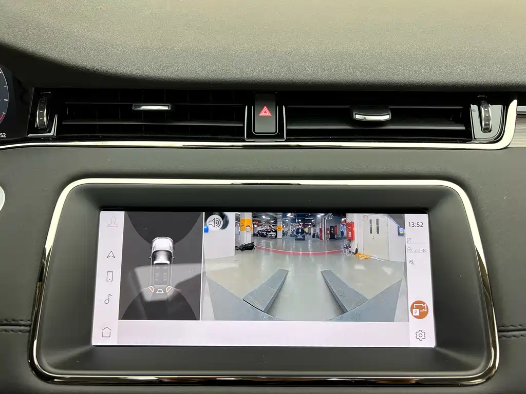 Land Rover Range Rover Evoque L P300e PHEV 2024 - thumbnail 19