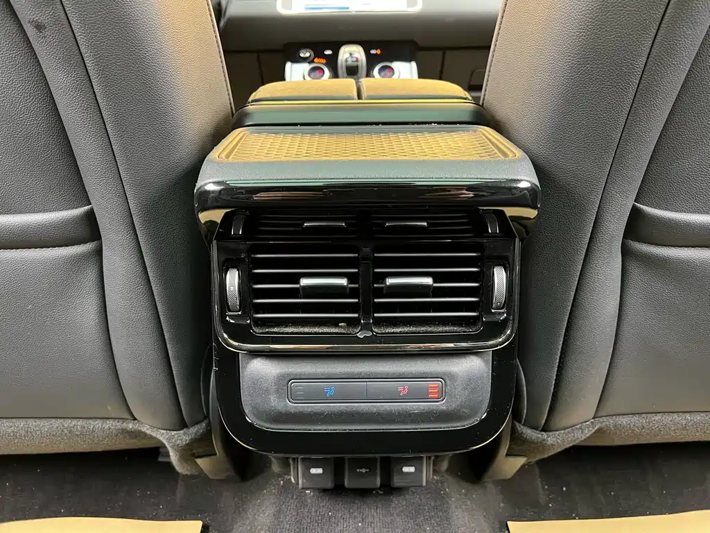Land Rover Range Rover Evoque L P300e PHEV 2024 - thumbnail 25