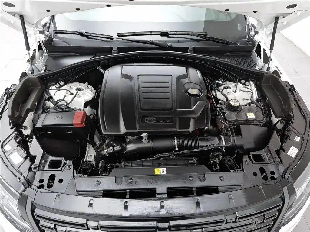 Land Rover Range Rover Sport 2025 Dynamic HSE 2024 - thumbnail 6