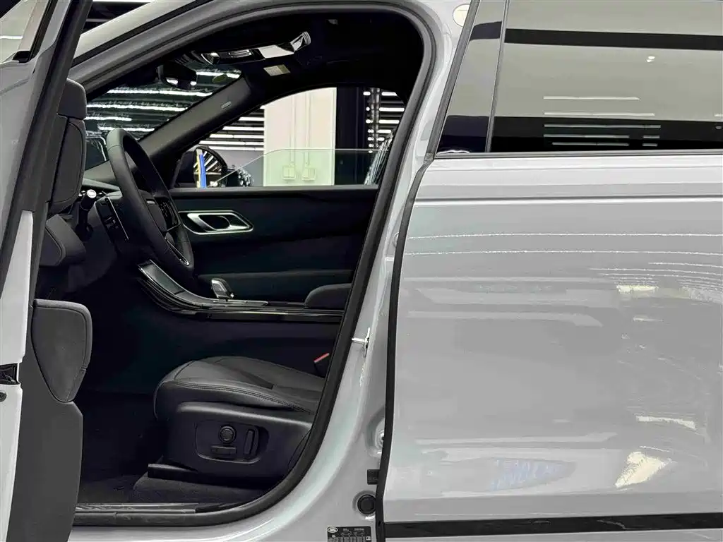 Land Rover Range Rover Sport 2025 Dynamic SE 2025 - thumbnail 6