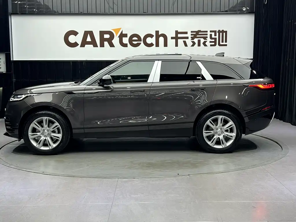 Land Rover Range Rover Velar 2022 250PS Gold Edition 2022 - thumbnail 3