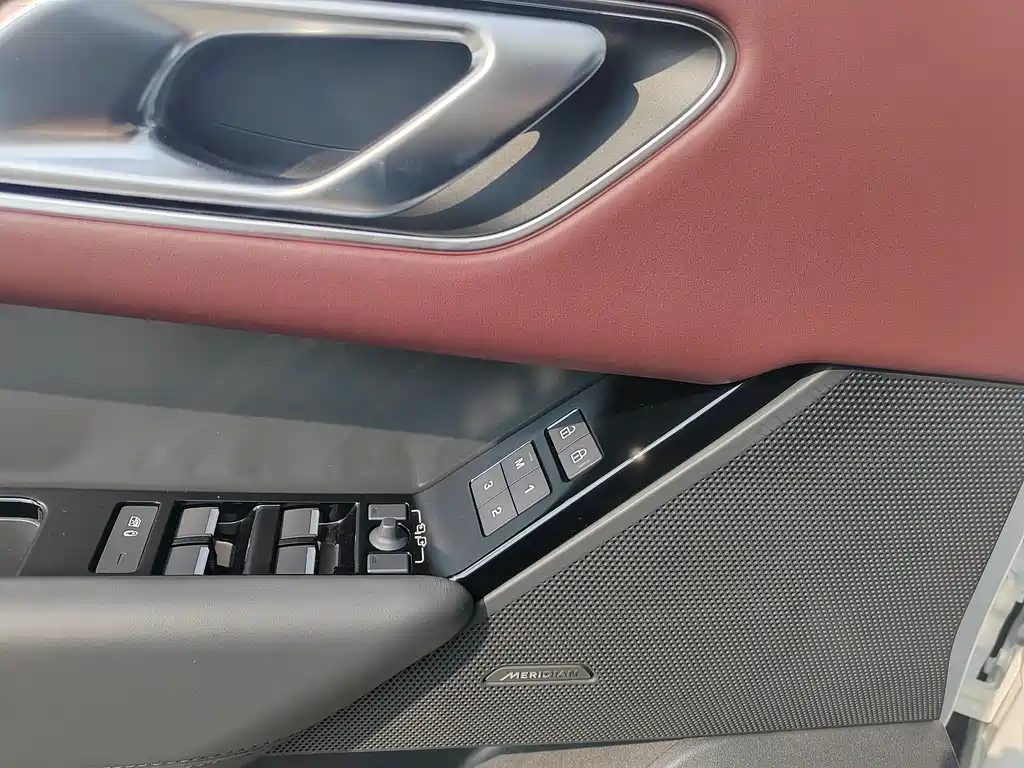 Land Rover Range Rover Sport 2025 Dynamic HSE 2025 - thumbnail 15