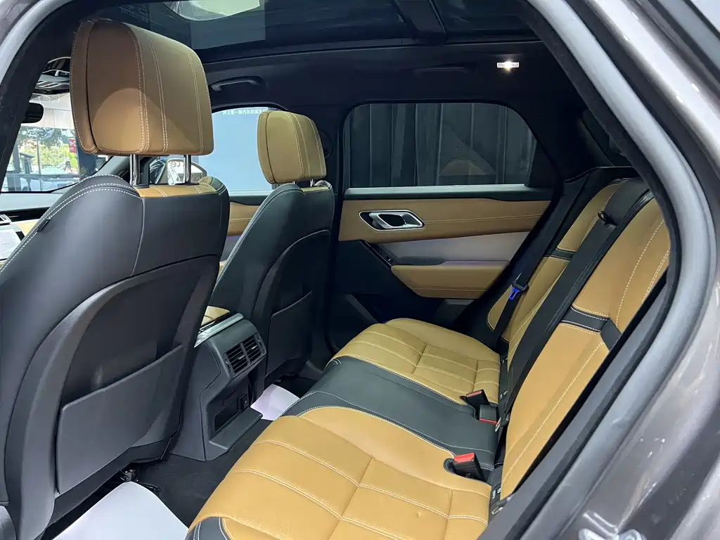 Land Rover Range Rover Velar 2022 250PS Gold Edition 2022 - thumbnail 8