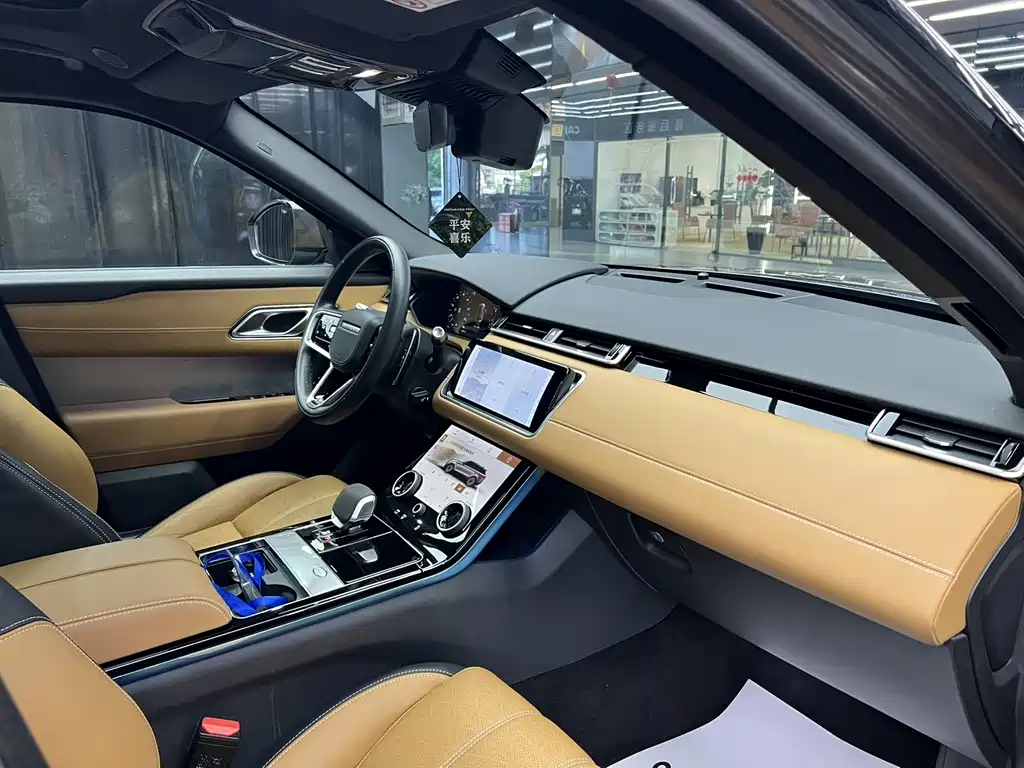 Land Rover Range Rover Velar 2022 250PS Gold Edition 2022 - thumbnail 9