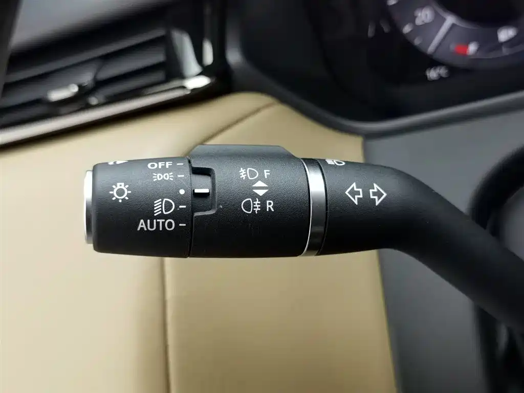 Land Rover Range Rover Sport 2025 Dynamic HSE 2024 - thumbnail 21