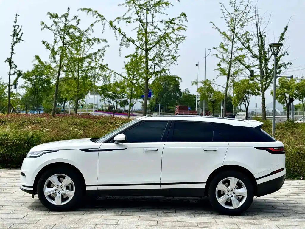 Land Rover Range Rover Sport 2022 250PS 2023 - thumbnail 3