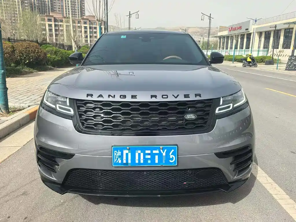 Land Rover Range Rover Velar 2023 250PS Black Badge Special Edition 2023 - thumbnail 2