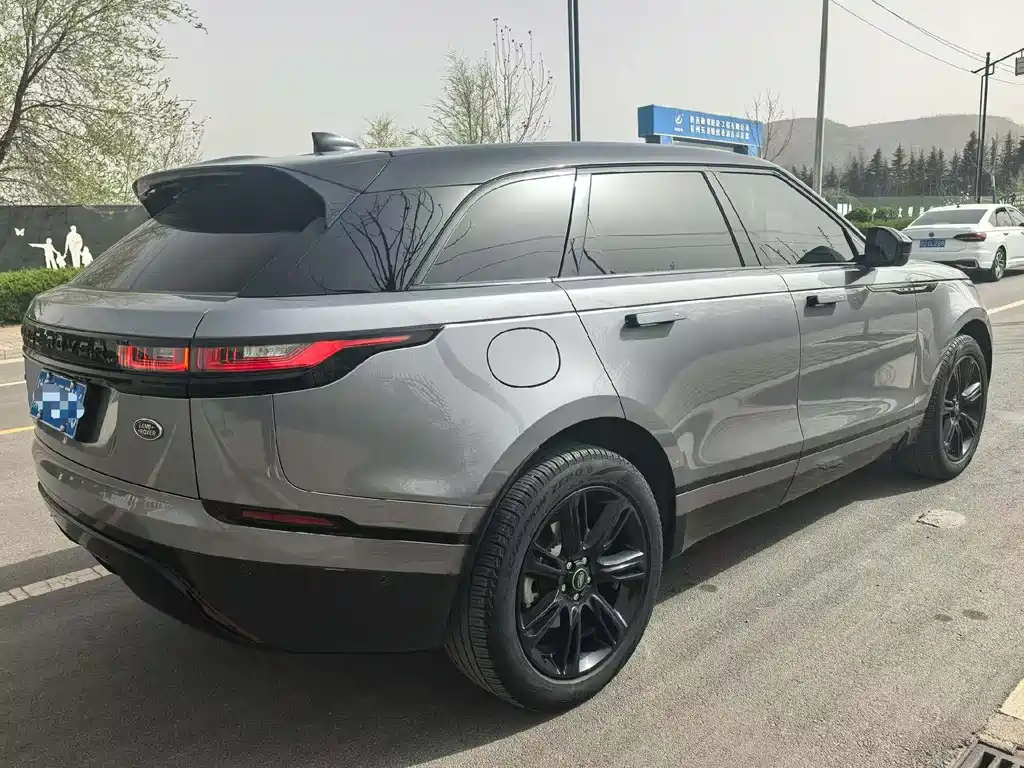 Land Rover Range Rover Velar 2023 250PS Black Badge Special Edition 2023 - thumbnail 4