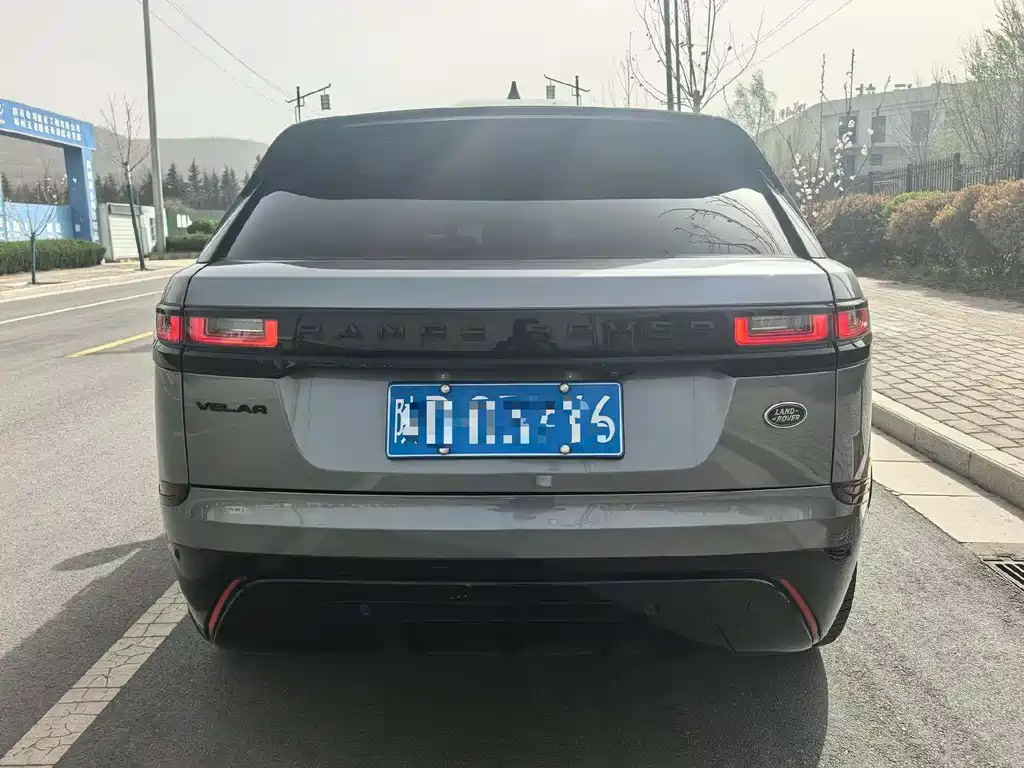 Land Rover Range Rover Velar 2023 250PS Black Badge Special Edition 2023 - thumbnail 5