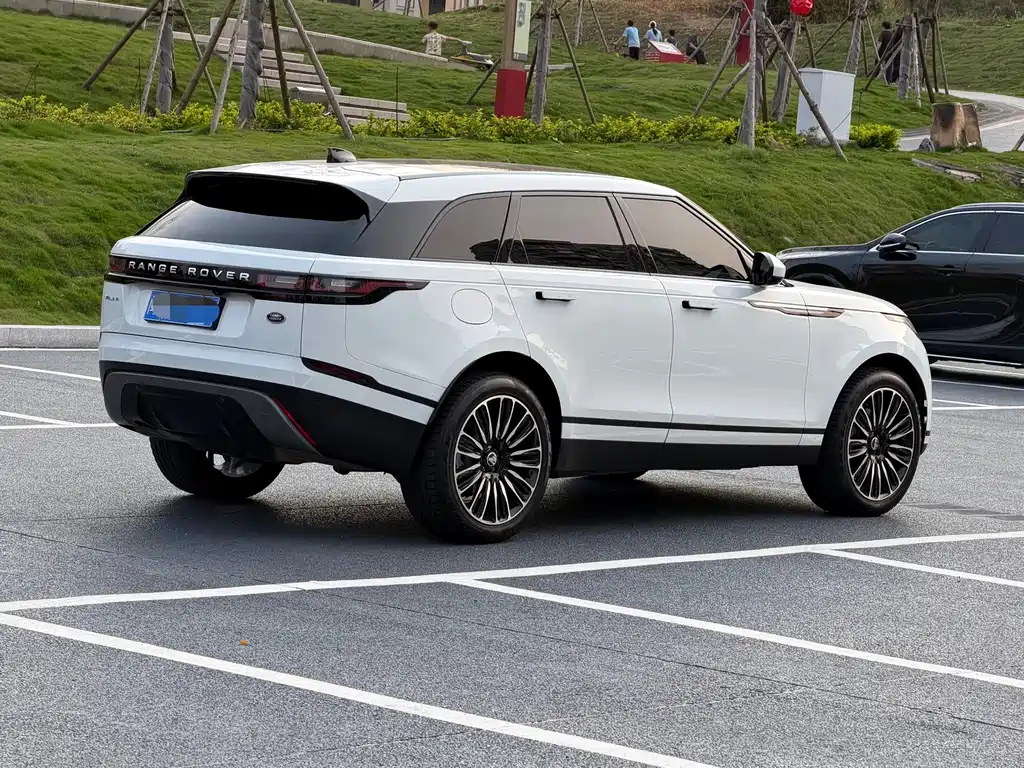 Land Rover Range Rover Sport 2023 250PS 2023 - thumbnail 4