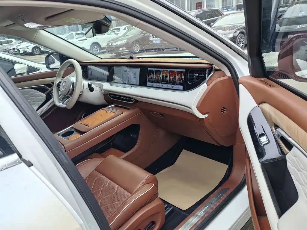 Lantu Auto Lantu FREE 2024 Long Range Intelligent Driving Edition 2024 - thumbnail 5