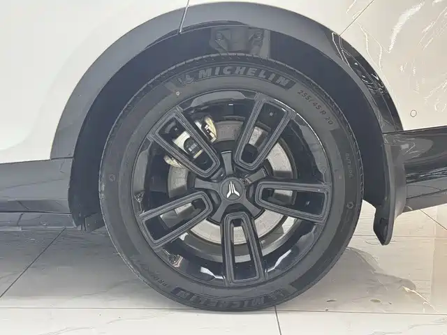 Lantu Auto Lantu FREE 2024 Long Range Intelligent Driving Edition 2024 - thumbnail 17