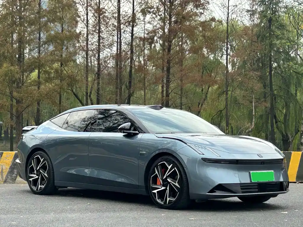 Lynk & Co Lynk & Co Z10 2024 95kWh 702km AWD Intelligent Drive Ultra 2024 - thumbnail 3