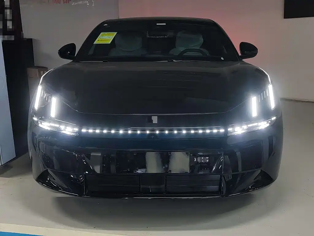 Lynk & Co Lynk & Co Z10 2025 95kWh 702km AWD Halo 2025 - thumbnail 2