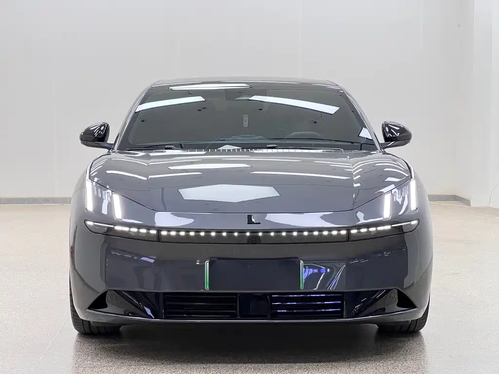 Lynk & Co Lynk & Co Z10 2024 95kWh 766km RWD Max 2025 - thumbnail 2