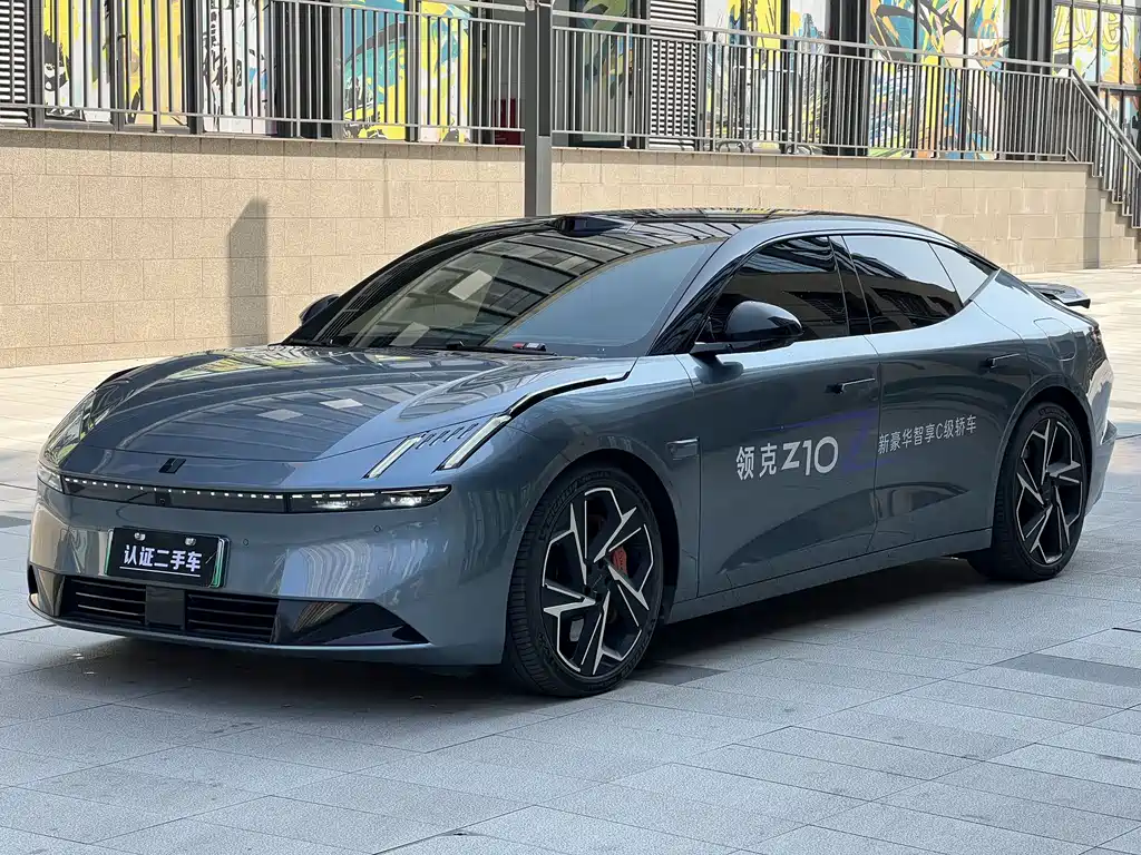 Lynk & Co Lynk & Co Z10 2025 95kWh 702km AWD Halo 2025