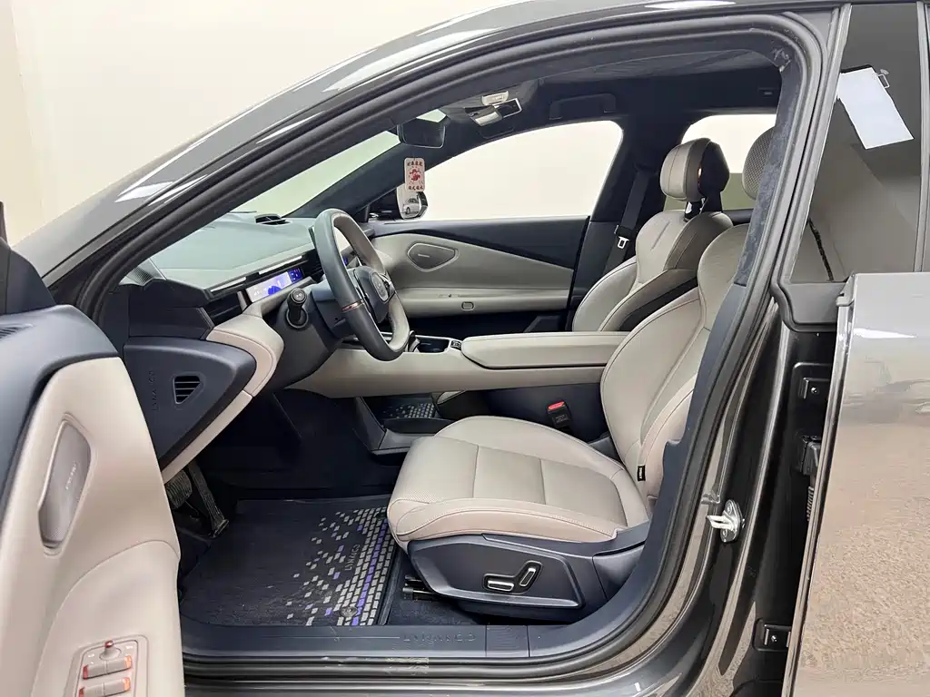 Lynk & Co Lynk & Co Z10 2024 95kWh 766km RWD Max 2025 - thumbnail 19
