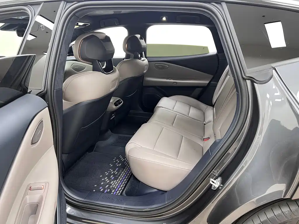 Lynk & Co Lynk & Co Z10 2024 95kWh 766km RWD Max 2025 - thumbnail 20