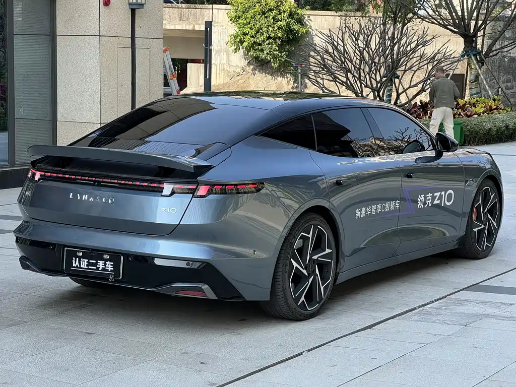 Lynk & Co Lynk & Co Z10 2025 95kWh 702km AWD Halo 2025 - thumbnail 7
