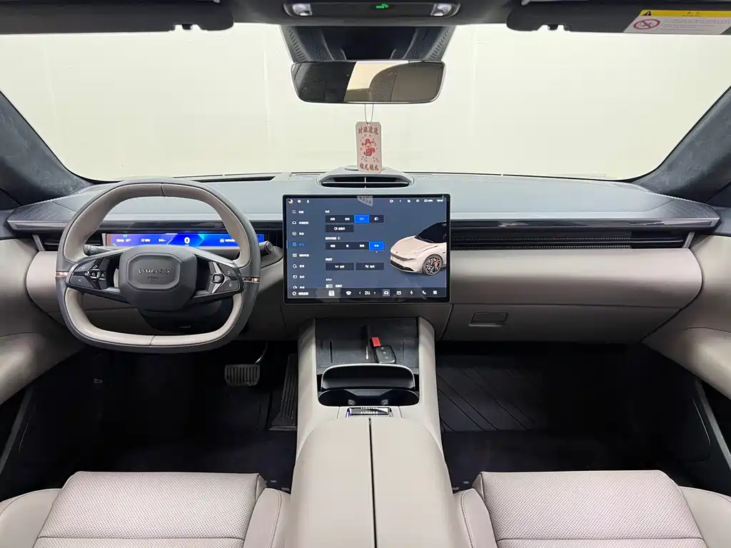 Lynk & Co Lynk & Co Z10 2024 95kWh 766km RWD Max 2025 - thumbnail 24