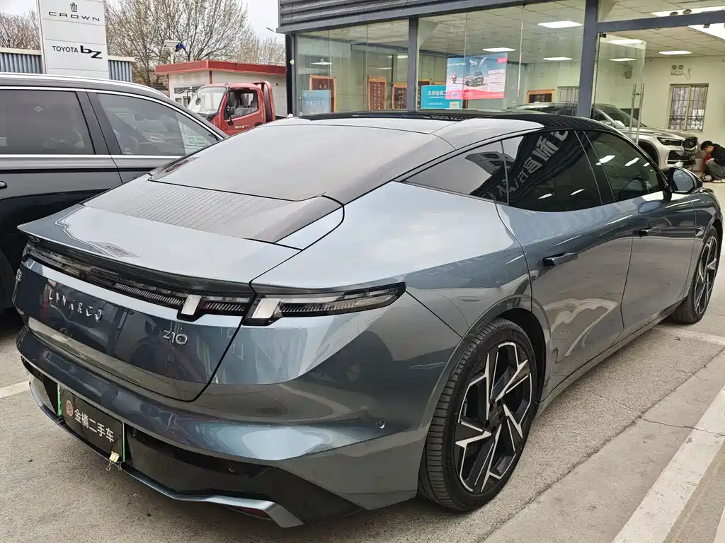 Lynk & Co Lynk & Co Z10 2024 95kWh 702km AWD Intelligent Drive Ultra 2024 - thumbnail 3