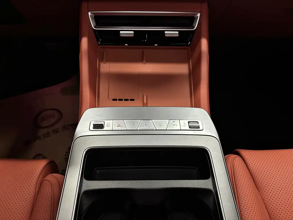 BYD (BYD Auto) Tang L 2025 DM 215KM LiDAR Flagship 2025 - thumbnail 14