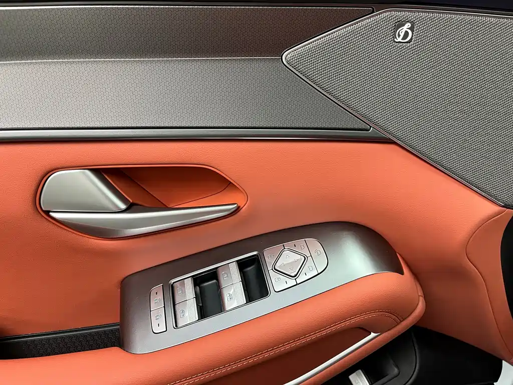 BYD (BYD Auto) Tang L 2025 DM 200KM AWD LiDAR Flagship 2025 - thumbnail 10