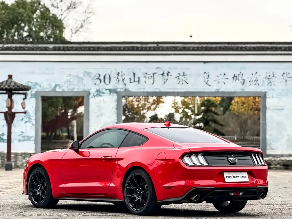 Ford Mustang 2021 2.3T EcoBoost 2021 - thumbnail 4