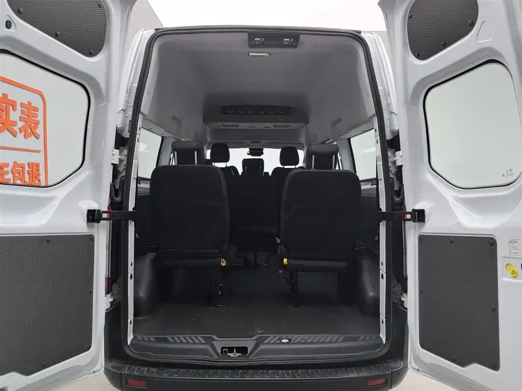 Ford Transit 2023 2.0T Diesel Manual Multi-Purpose Commercial Vehicle Medium Wheelbase Medium Roof 5/6 Seats 2024 - thumbnail 16