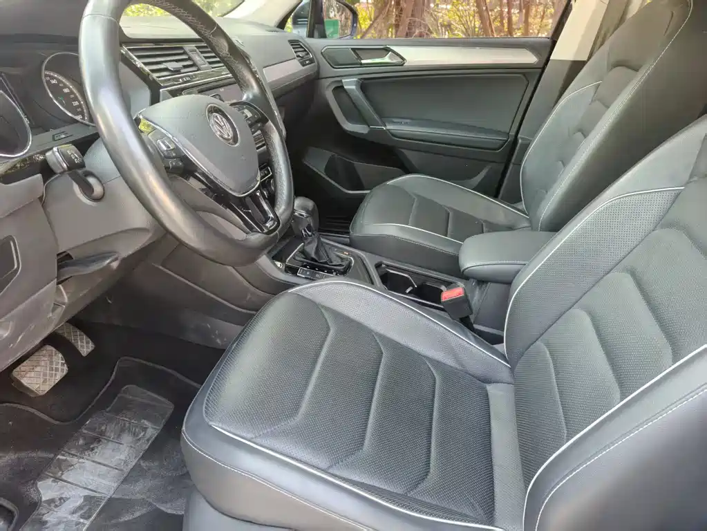 Volkswagen Volkswagen Tiguan L 2018 330TSI Automatic 2WD Style Edition 2018 - thumbnail 4