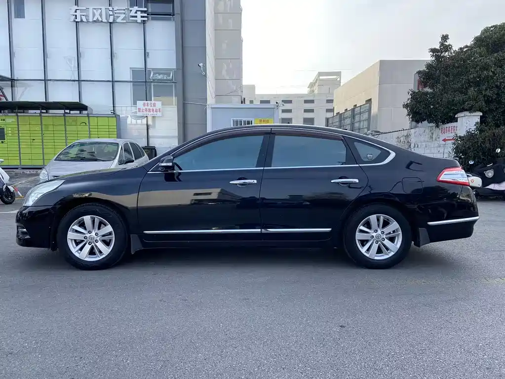 Nissan Nissan Teana 2012 2.5L XL Intelligent Enjoyment Edition 2013 - thumbnail 5