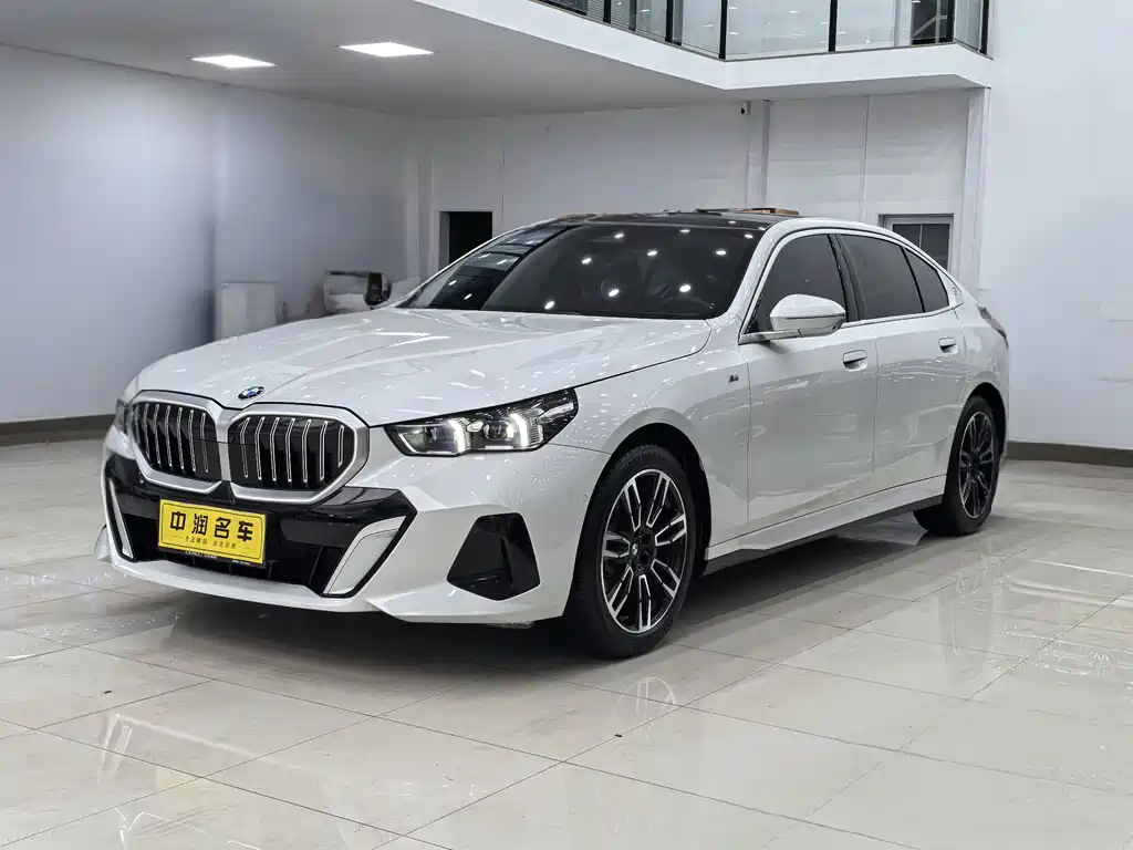 BMW BMW 5 Series 2025 530Li Leading Model M Sport Package 2025