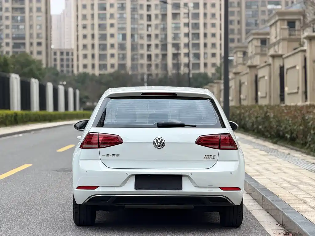 Volkswagen Volkswagen Golf 2018 230TSI Automatic Comfort Model 2018 - thumbnail 6